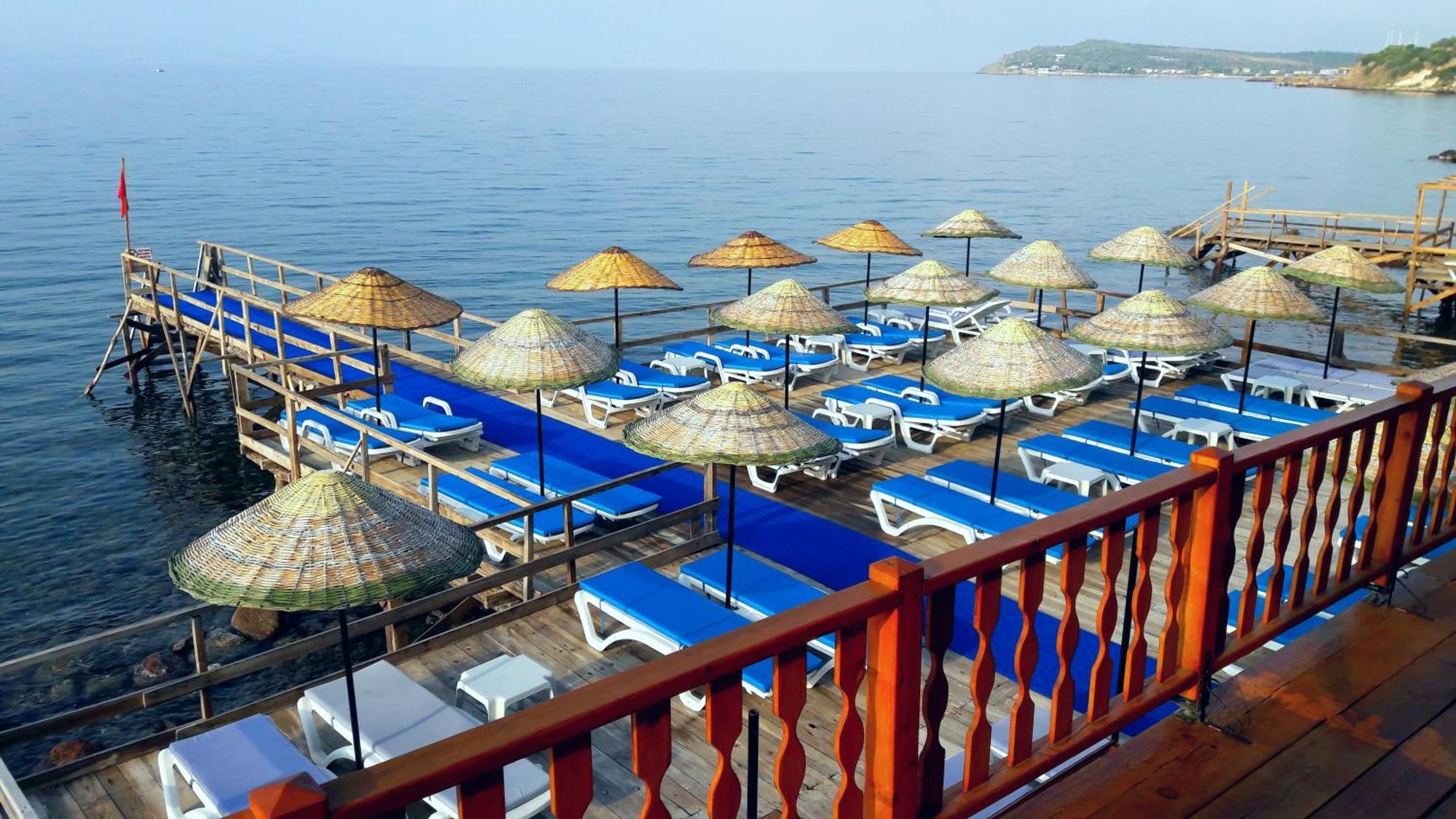 Sokakagzi Assos Nazan Motel Restoran Beach المظهر الخارجي الصورة