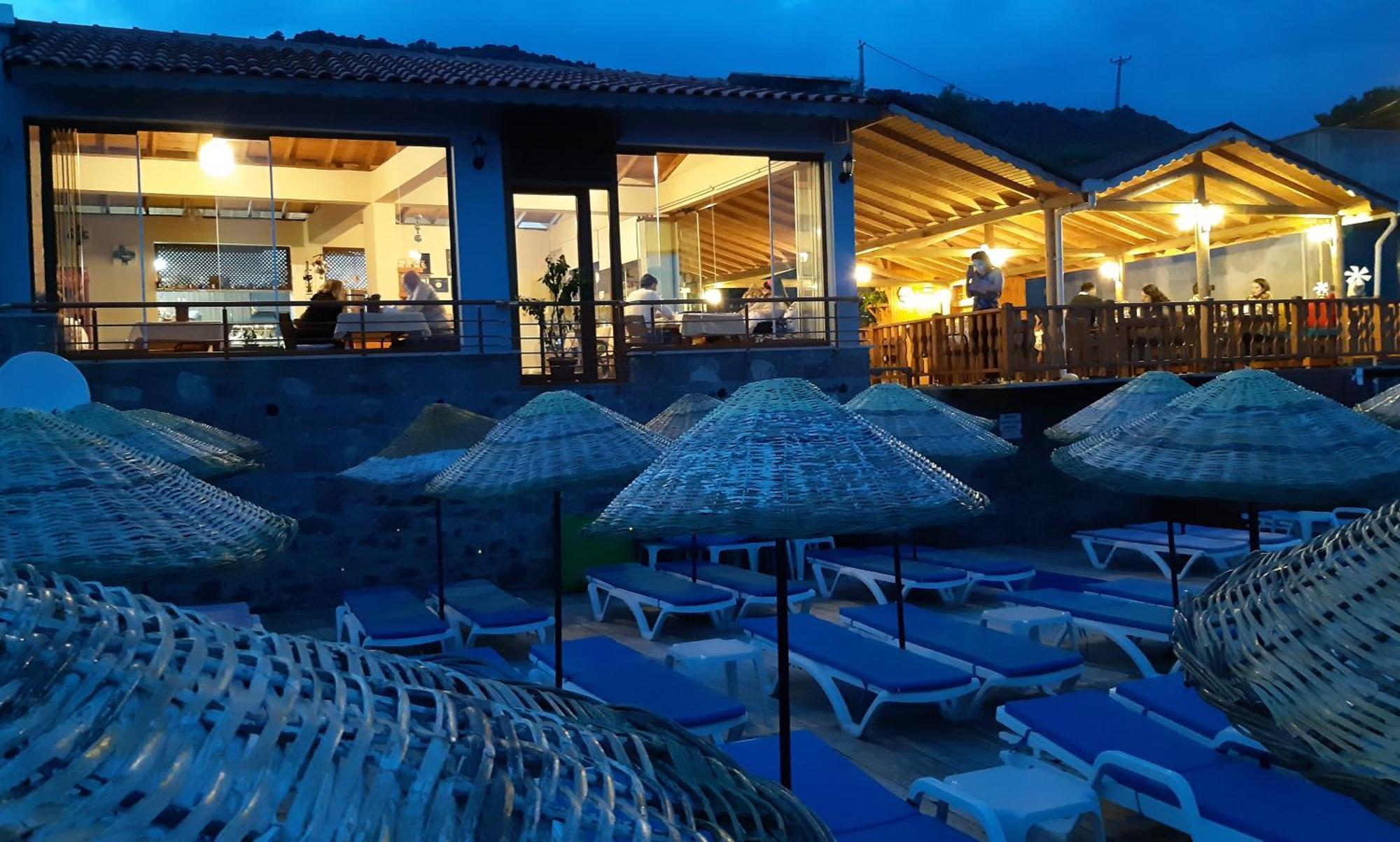 Sokakagzi Assos Nazan Motel Restoran Beach المظهر الخارجي الصورة
