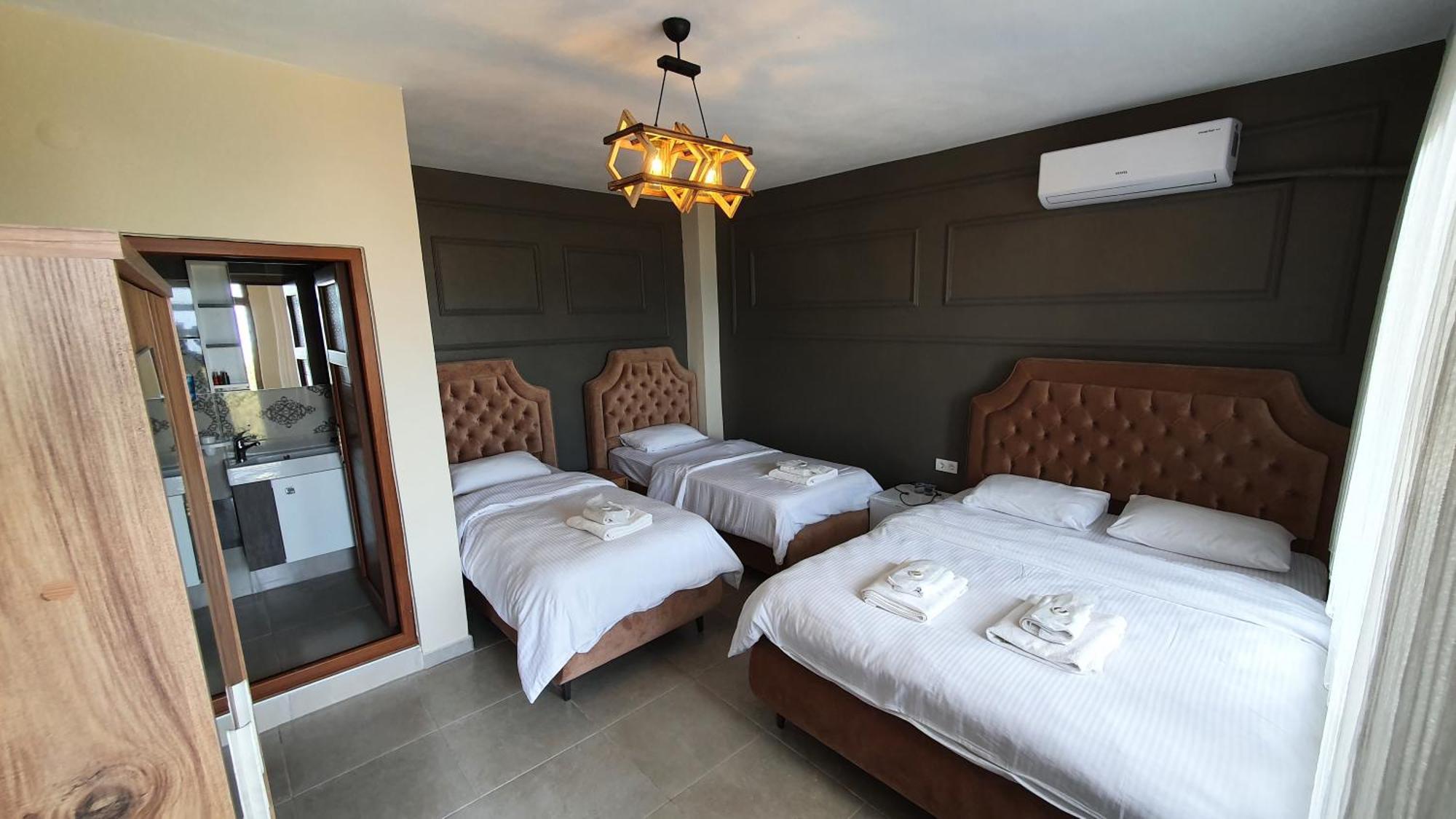 Sokakagzi Assos Nazan Motel Restoran Beach الغرفة الصورة